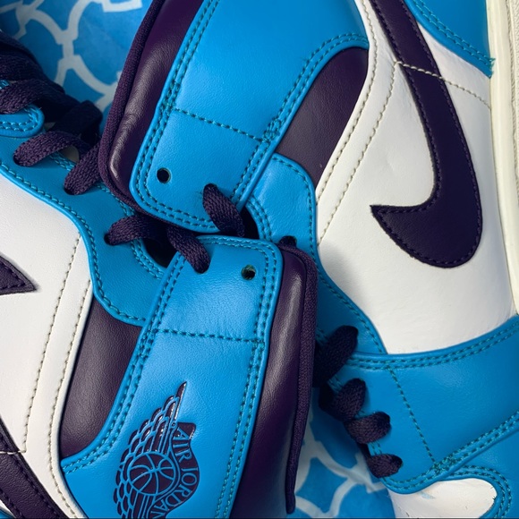 Nike Air Jordan 1 Mid Men’s size 11 Hornets Retro OG UNC blue purple white rare main image 8